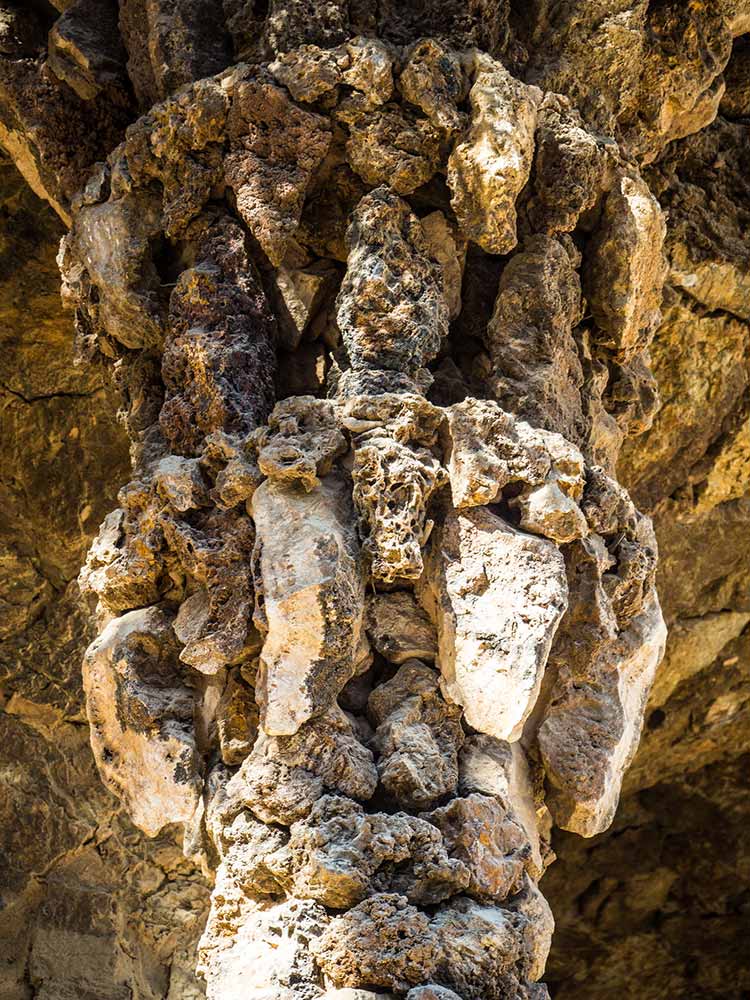 Natural stone column-head Park Guell